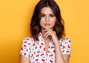 Selena Gomez: &Alpha;&pi;&omicron;&kappa;ά&lambda;&upsilon;&psi;&epsilon; &pi;&omega;&sigmaf; έ&kappa;&alpha;&nu;&epsilon; &mu;&epsilon;&tau;&alpha;&mu;ό&sigma;&chi;&epsilon;&upsilon;&sigma;&eta; &nu;&epsilon;&phi;&rho;&omicron;ύ