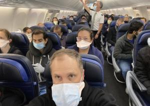 Covid 19: &Gamma;&upsilon;&nu;&alpha;ί&kappa;&alpha; &mu;ό&lambda;&upsilon;&nu;&epsilon; ά&lambda;&lambda;&omicron;&upsilon;&sigmaf; 15 &epsilon;&pi;&iota;&beta;ά&tau;&epsilon;&sigmaf; &mu;έ&sigma;&alpha; &sigma;&epsilon; &alpha;&epsilon;&rho;&omicron;&pi;&lambda;ά&nu;&omicron;