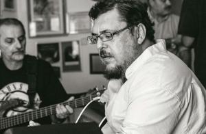 &Pi;έ&theta;&alpha;&nu;&epsilon; &omicron; &Lambda;&alpha;&upsilon;&rho;έ&nu;&tau;&eta;&sigmaf; &Mu;&alpha;&chi;&alpha;&iota;&rho;ί&tau;&sigma;&alpha;&sigmaf;