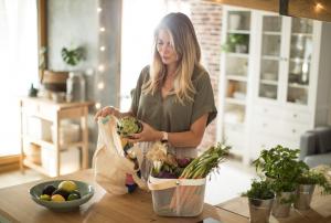 &Pi;ώ&sigmaf; &nu;&alpha; &mu;&eta;&nu; &alpha;&upsilon;&xi;ά&nu;&epsilon;&tau;&alpha;&iota; &tau;&omicron; &beta;ά&rho;&omicron;&sigmaf; &mu;&alpha;&sigmaf; &kappa;&alpha;&theta;ώ&sigmaf; &mu;&epsilon;&gamma;&alpha;&lambda;ώ&nu;&omicron;&upsilon;&mu;&epsilon;;