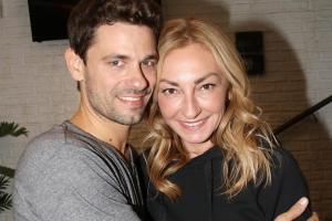 &Rho;&omicron;ύ&lambda;&alpha; &Rho;έ&beta;&eta;: &Eta; &alpha;&nu;ά&rho;&tau;&eta;&sigma;ή &tau;&eta;&sigmaf; &gamma;&iota;&alpha; &tau;&omicron;&nu; &kappa;&alpha;&rho;&kappa;ί&nu;&omicron;&upsilon; &tau;&omicron;&upsilon; &mu;&alpha;&sigma;&tau;&omicron;ύ