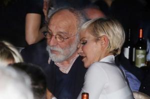 &Alpha;&lambda;έ&xi;&alpha;&nu;&delta;&rho;&omicron;&sigmaf; &Lambda;&upsilon;&kappa;&omicron;&upsilon;&rho;έ&zeta;&omicron;&sigmaf;: &Tau;&omicron; &alpha;&kappa;&rho;&iota;&beta;ό &delta;ώ&rho;&omicron; &pi;&omicron;&upsilon; έ&kappa;&alpha;&nu;&epsilon; &sigma;&tau;&eta; &Nu;&alpha;&tau;ά&sigma;&alpha; &Kappa;&alpha;&lambda;&omicron;&gamma;&rho;ί&delta;&eta; &gamma;&iota;&alpha; &tau;&eta; &gamma;&iota;&omicron;&rho;&tau;ή &tau;&eta;&sigmaf;