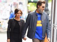 Jim Carrey: &Pi;&alpha;&rho;&alpha;&pi;έ&mu;&pi;&epsilon;&tau;&alpha;&iota; &sigma;&epsilon; &delta;ί&kappa;&eta; &gamma;&iota;&alpha; &tau;&eta;&nu; &alpha;&upsilon;&tau;&omicron;&kappa;&tau;&omicron;&nu;ί&alpha; &tau;&eta;&sigmaf; &sigma;&upsilon;&nu;&tau;&rho;ό&phi;&omicron;&upsilon; &tau;&omicron;&upsilon;