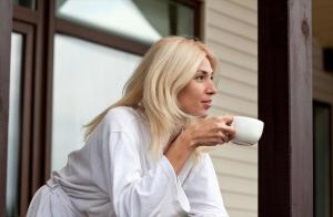 &Gamma;&upsilon;&nu;&alpha;&iota;&kappa;&epsilon;ί&alpha; &alpha;&kappa;&rho;ά&tau;&epsilon;&iota;&alpha; &omicron;ύ&rho;&omega;&nu; - &Eta; &epsilon;&pi;&alpha;&nu;&alpha;&sigma;&tau;&alpha;&tau;&iota;&kappa;ή &theta;&epsilon;&rho;&alpha;&pi;&epsilon;ί&alpha;