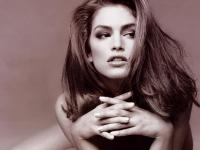 H Σίντι Κρόφορντ γίνεται 50 και αποχαιρετά το modeling