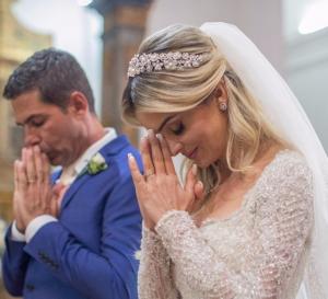 &Pi;&alpha;&nu;&tau;&rho;&epsilon;ύ&tau;&eta;&kappa;&epsilon; &omicron; &Alpha;&lambda;&beta;ά&rho;&omicron; &sigma;&tau;&eta;&nu; &Pi;&omicron;&rho;&tau;&omicron;&gamma;&alpha;&lambda;ί&alpha;