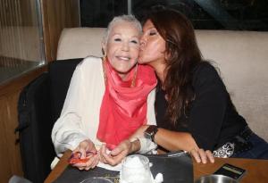 &Tau;&omicron; &epsilon;&pi;&epsilon;&iota;&sigma;ό&delta;&iota;&omicron;: &pi;ώ&sigmaf; &kappa;&alpha;&tau;&alpha;&sigma;&tau;&rho;ά&phi;&eta;&kappa;&epsilon; &eta; &kappa;&omicron;&upsilon;&mu;&pi;&alpha;&rho;&iota;ά &Lambda;ά&sigma;&kappa;&alpha;&rho;&eta;-&Mu;&pi;ά&rho;&mu;&pi;&alpha;