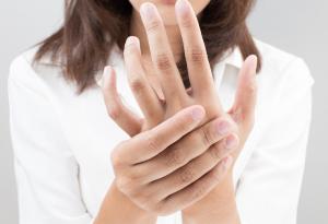 &Sigma;ύ&gamma;&chi;&rho;&omicron;&nu;&eta; &alpha;&nu;&tau;&iota;&mu;&epsilon;&tau;ώ&pi;&iota;&sigma;&eta; &tau;&eta;&sigmaf; &alpha;&rho;&theta;&rho;ί&tau;&iota;&delta;&alpha;&sigmaf; &mu;&epsilon; &beta;&lambda;&alpha;&sigma;&tau;&omicron;&kappa;ύ&tau;&tau;&alpha;&rho;&alpha;