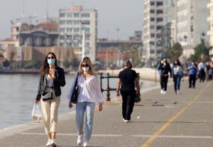 &Tau;&alpha; &mu;έ&tau;&rho;&alpha; &pi;&omicron;&upsilon; &alpha;&nu;&alpha;&mu;έ&nu;&omicron;&nu;&tau;&alpha;&iota; - &Kappa;&lambda;&epsilon;ί&nu;&epsilon;&iota; &eta; &Alpha;&tau;&tau;&iota;&kappa;ή