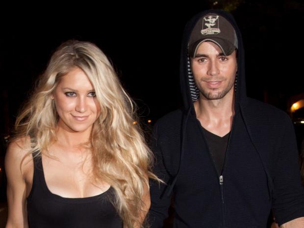 &Omicron; Enrique Iglesias &kappa;&alpha;&iota; &eta; Anna Kournikova &alpha;&pi;έ&kappa;&tau;&eta;&sigma;&alpha;&nu; &delta;ί&delta;&upsilon;&mu;&alpha;!