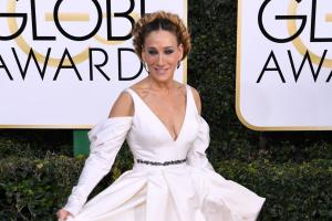 H Sarah Jessica Parker &epsilon;&xi;&eta;&gamma;&epsilon;ί &gamma;&iota;&alpha;&tau;ί &eta; &Epsilon;&lambda;&lambda;ά&delta;&alpha; &epsilon;ί&nu;&alpha;&iota; &eta; &alpha;&gamma;&alpha;&pi;&eta;&mu;έ&nu;&eta; &tau;&eta;&sigmaf; &chi;ώ&rho;&alpha;